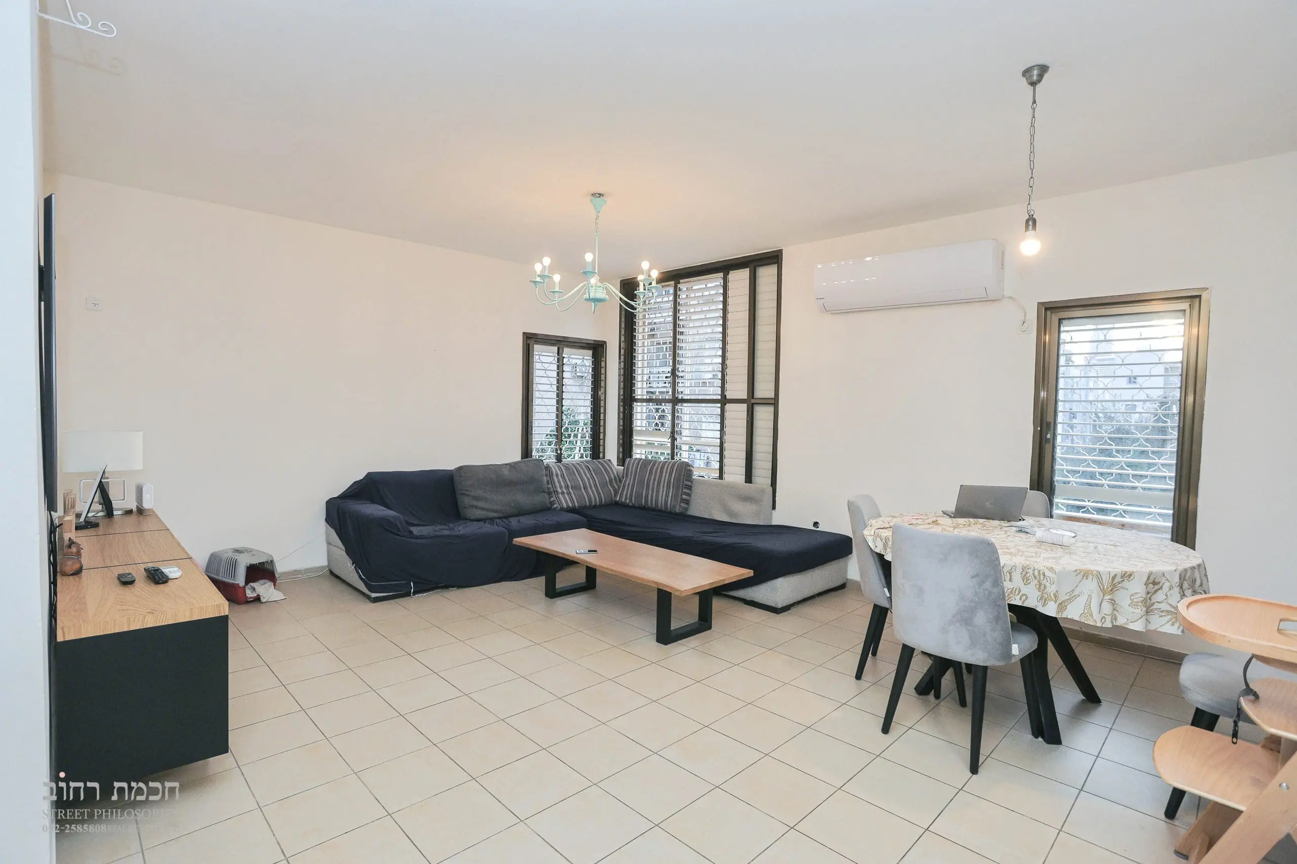 השניים 6 גבעתיים