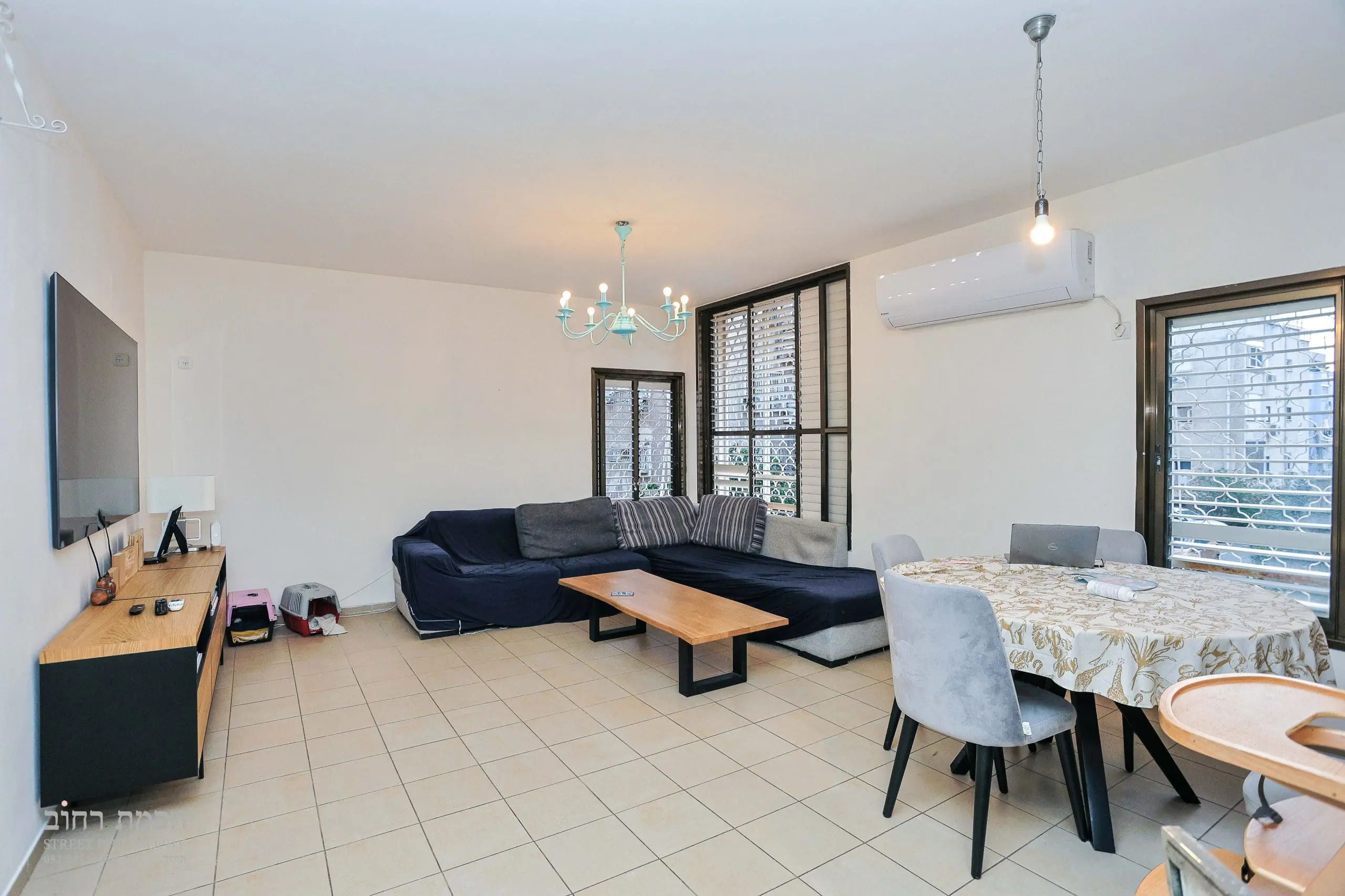 השניים 6 גבעתיים