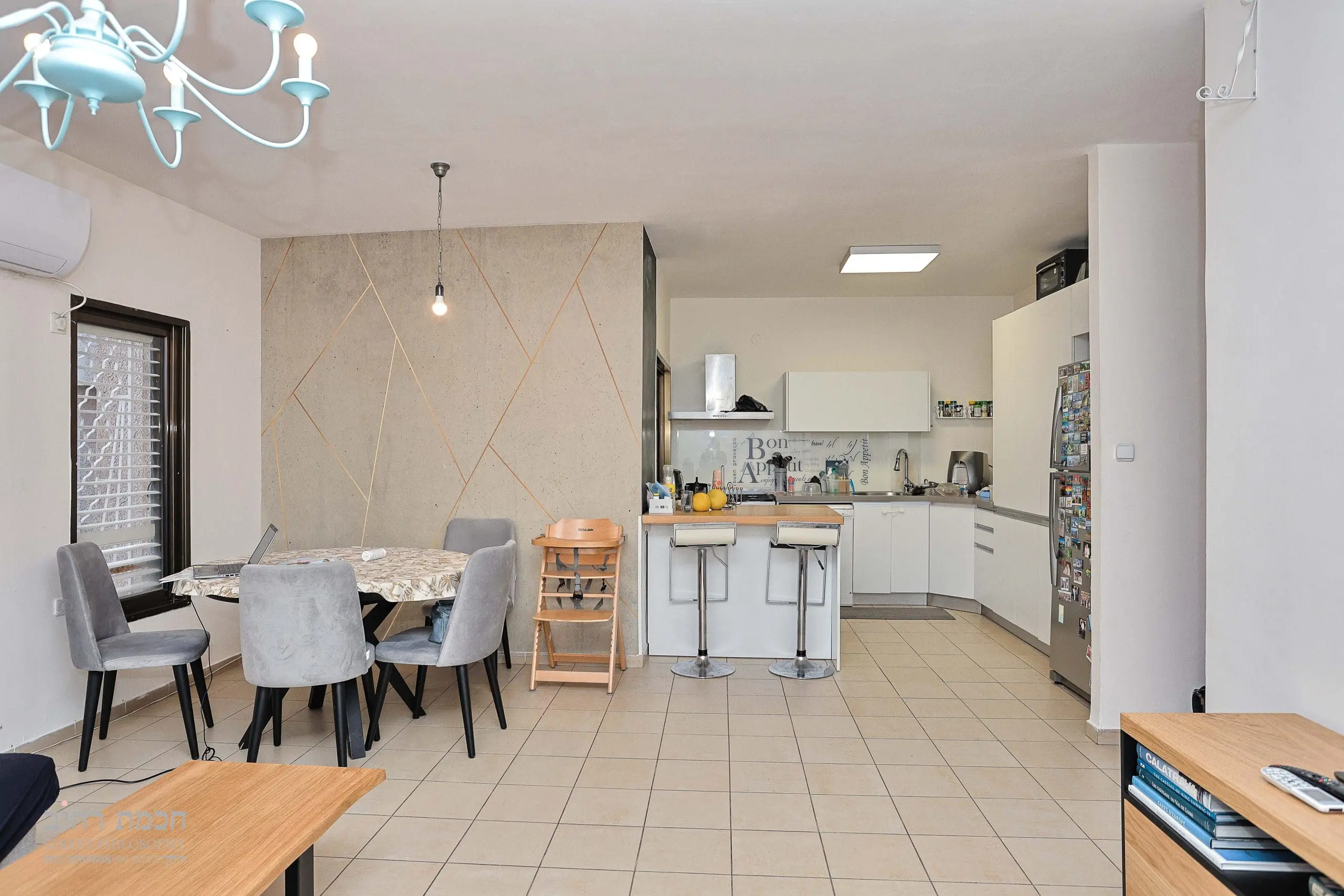 השניים 6 גבעתיים