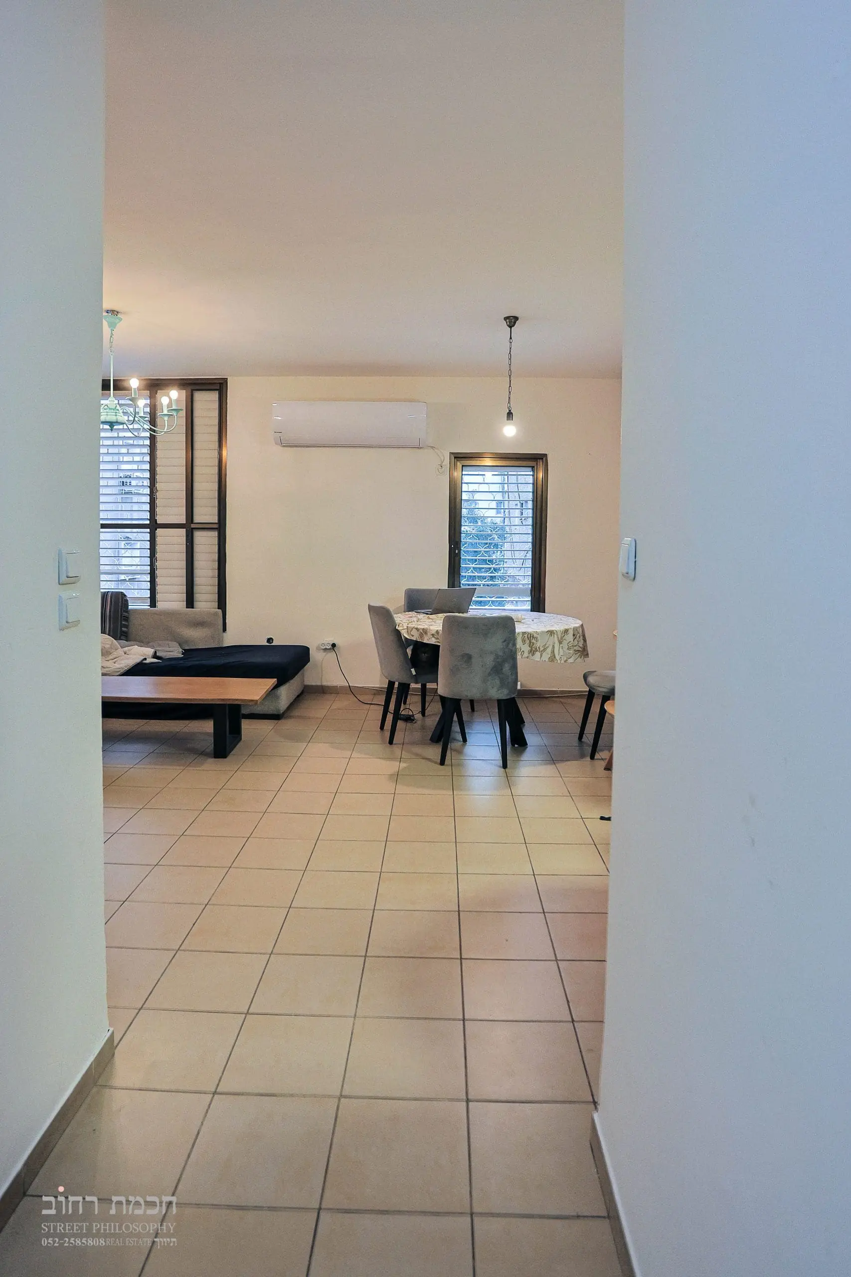 השניים 6 גבעתיים